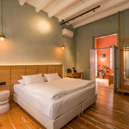 Full House Chania (Crete)